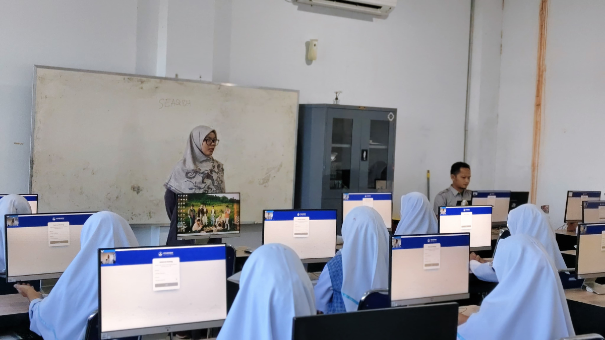 637-smk-abdurrab-pekanbaru-sukses-menyelenggarakan-asesmen-nasional-berbasis-komputer-anbk